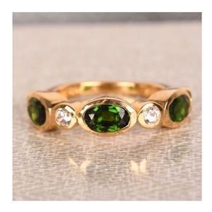 🆕 Natural Russian Diopside & White Zircon Ring